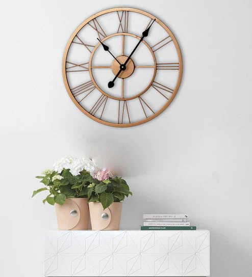  How To Choose Best Round Wooden Wall Clock For Living Room?